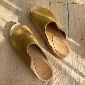 Bryr Norma Clogs